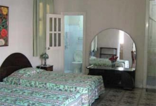 Hostal Almandares - Vedado